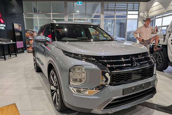 2025 Mitsubishi Outlander Aspire ZM