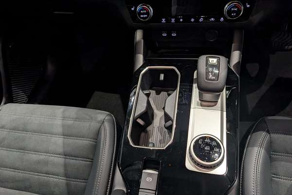 2025 Mitsubishi Outlander Aspire ZM