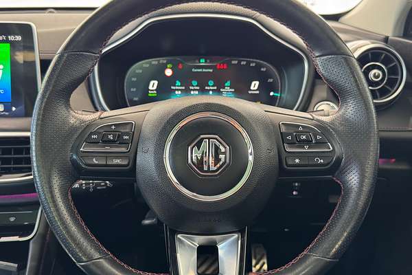 2021 MG HS Essence SAS23
