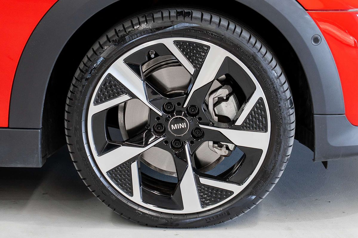 2024 MINI Cooper C Classic F66