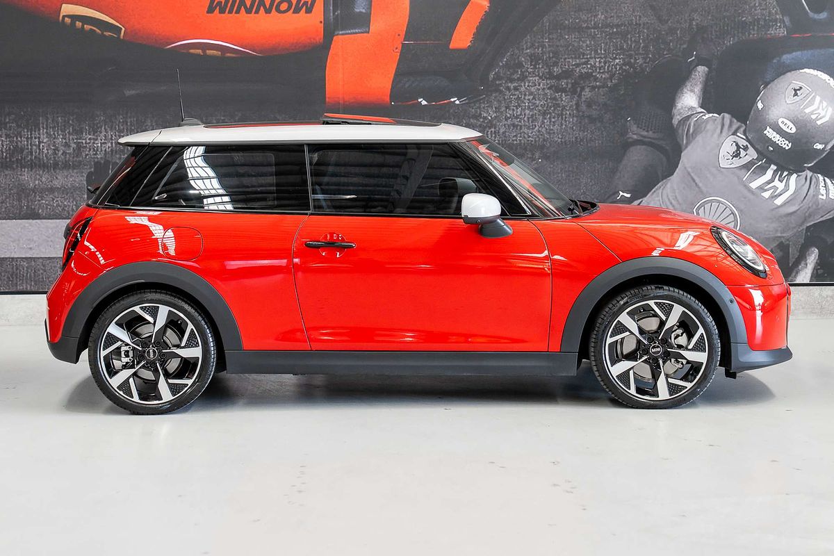 2024 MINI Cooper C Classic F66