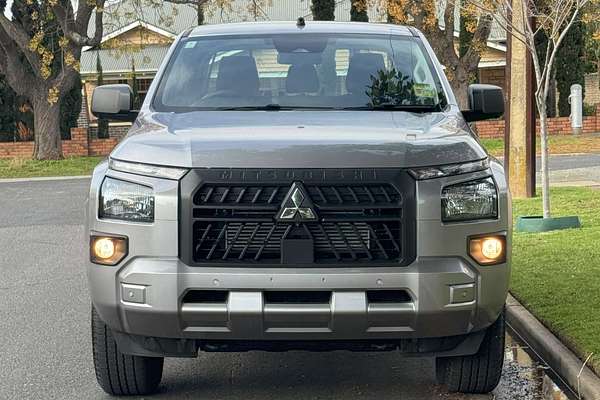 2024 Mitsubishi Triton GLX MV 4X4