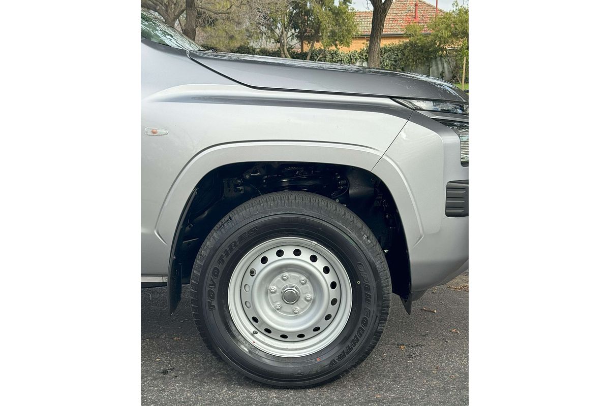 2024 Mitsubishi Triton GLX MV 4X4