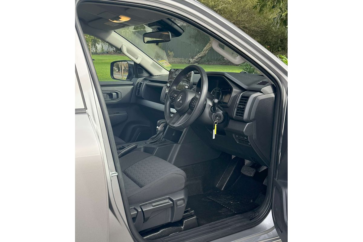 2024 Mitsubishi Triton GLX MV 4X4