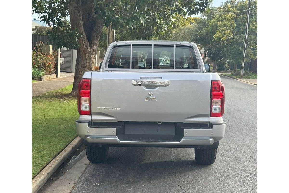 2024 Mitsubishi Triton GLX MV 4X4