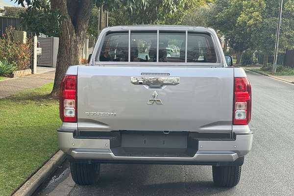 2024 Mitsubishi Triton GLX MV 4X4
