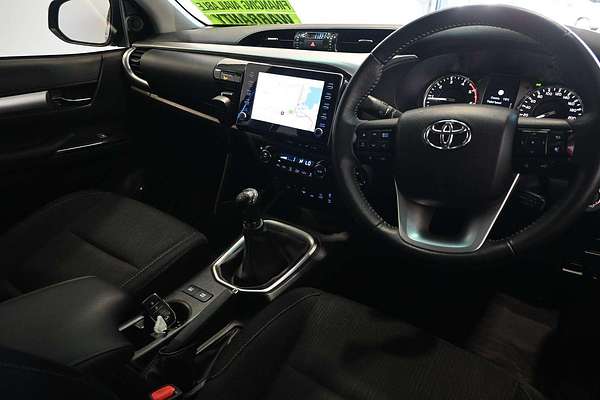 2020 Toyota Hilux SR5 GUN126R 4X4