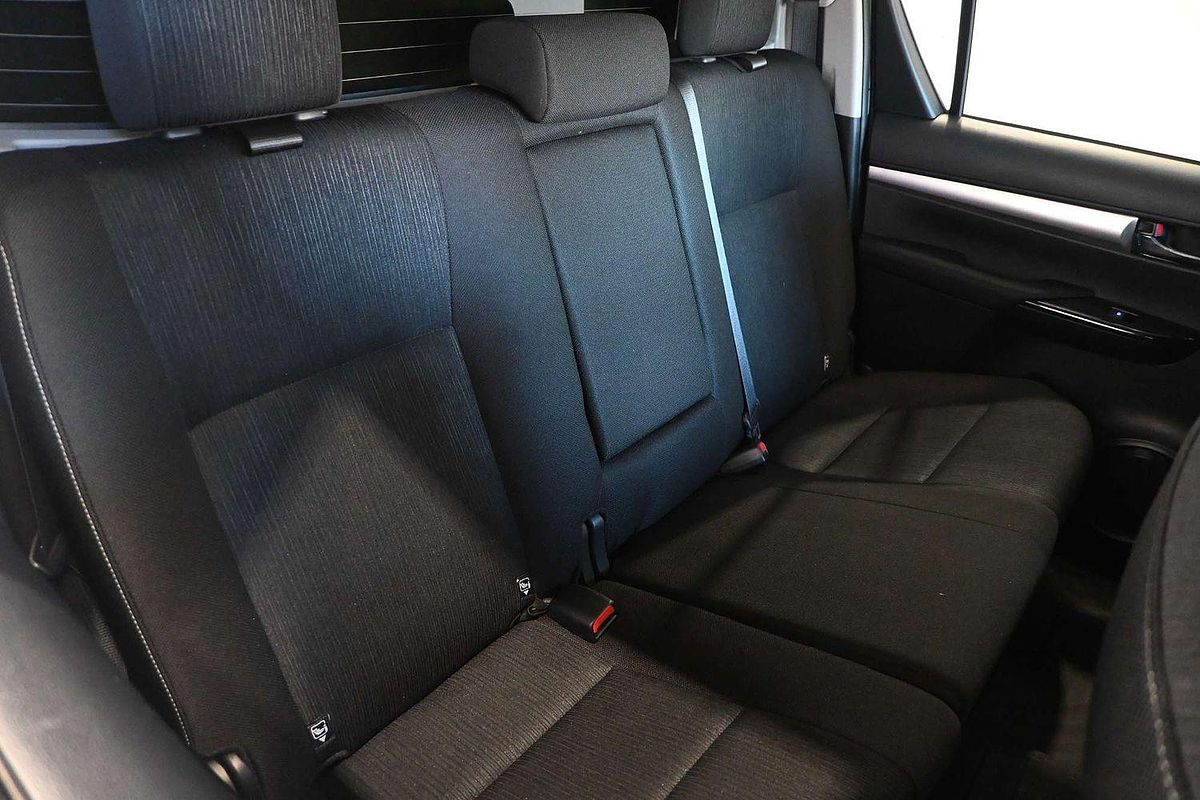 2020 Toyota Hilux SR5 GUN126R 4X4