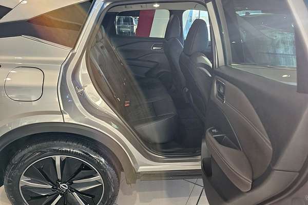 2025 Nissan QASHQAI Ti J12