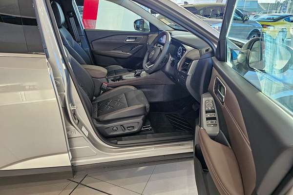 2025 Nissan QASHQAI Ti J12