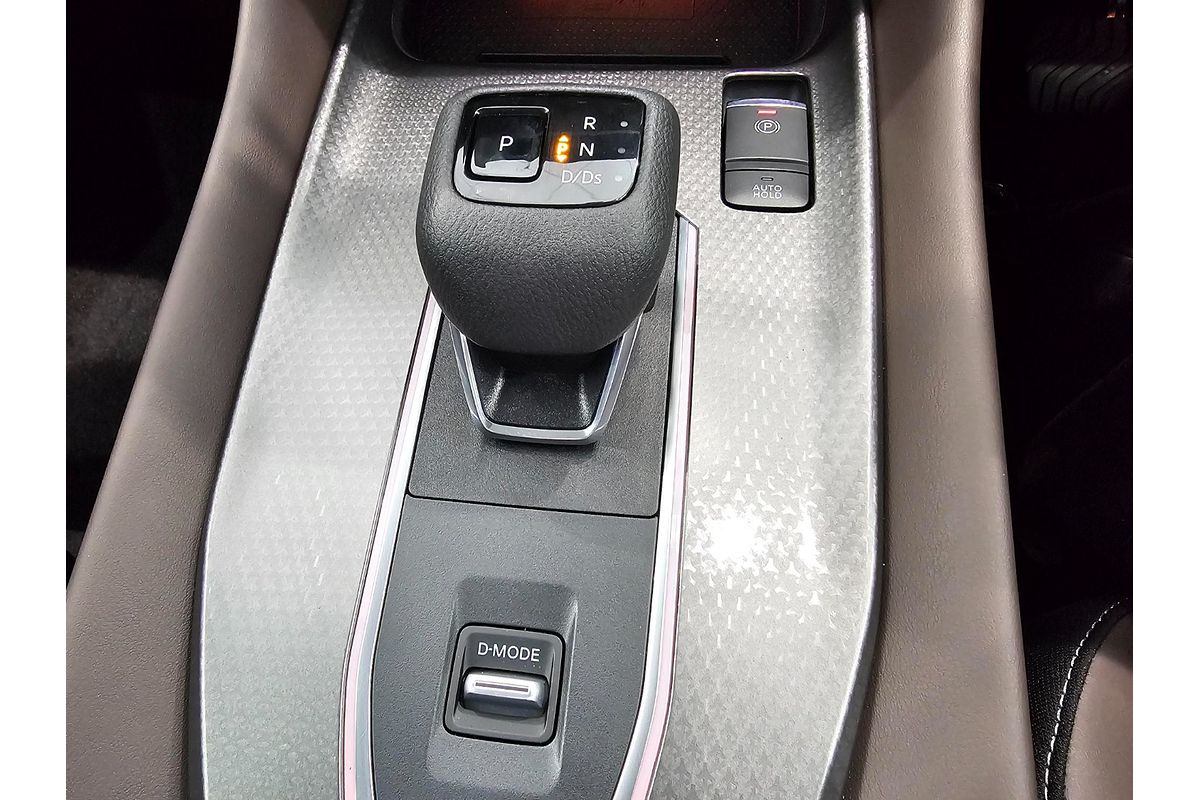 2025 Nissan QASHQAI Ti J12