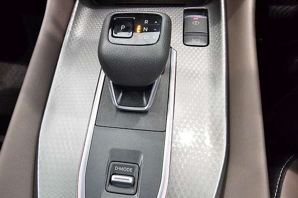 2025 Nissan QASHQAI Ti J12