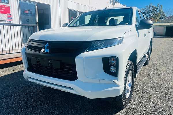 2019 Mitsubishi Triton GLX+ MR 4X4