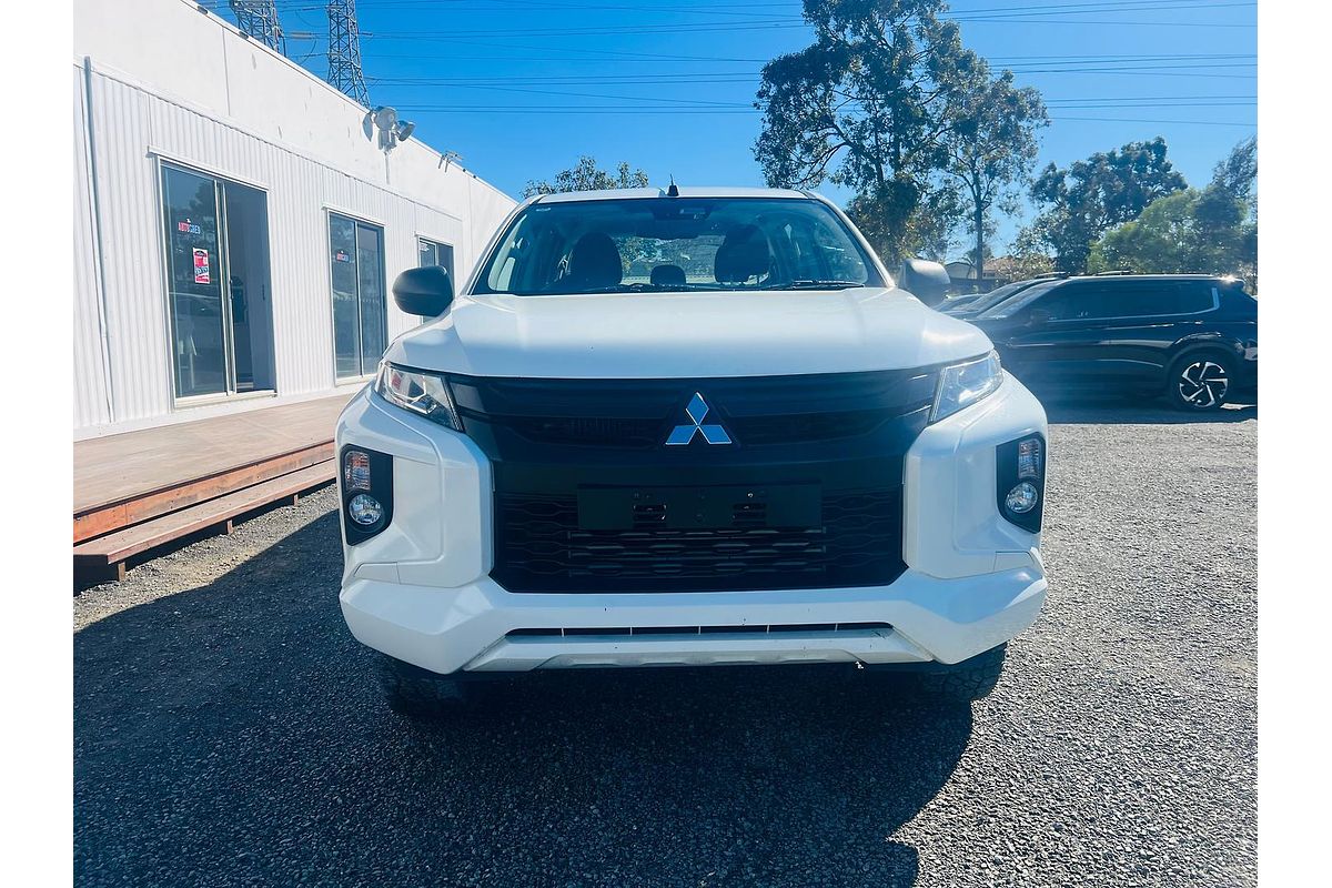 2019 Mitsubishi Triton GLX+ MR 4X4