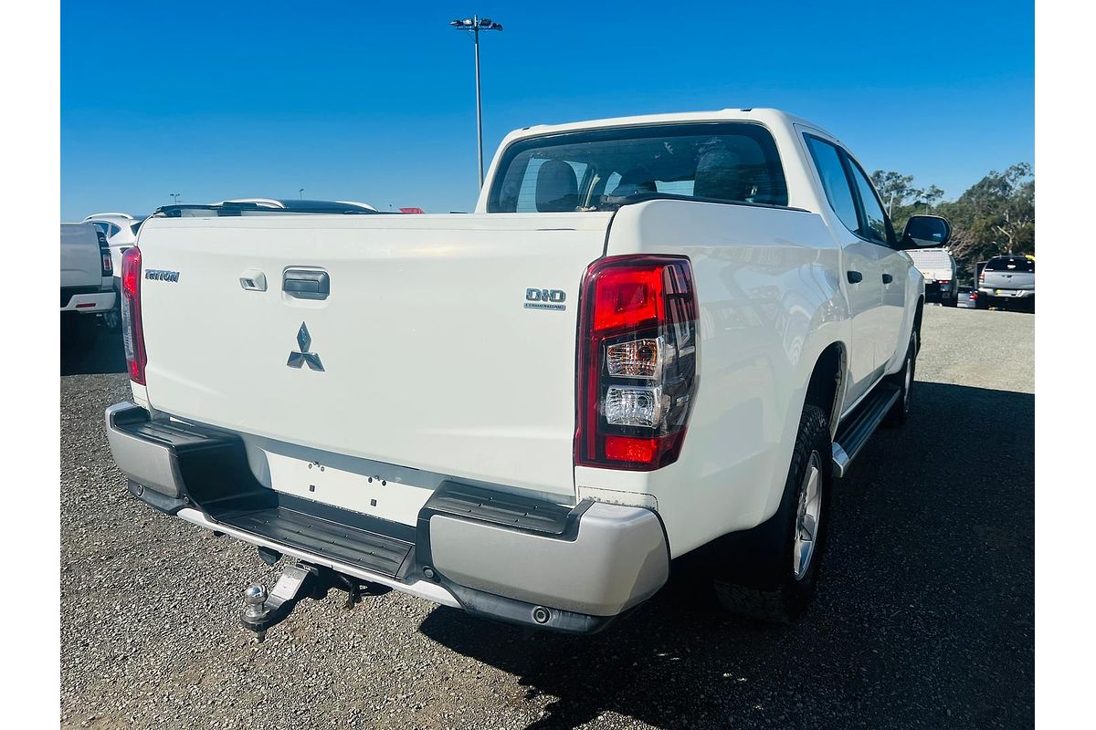2019 Mitsubishi Triton GLX+ MR 4X4