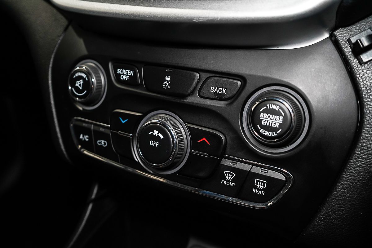 2014 Jeep Cherokee Sport KL