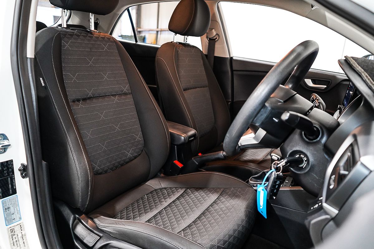 2021 Kia Rio S YB