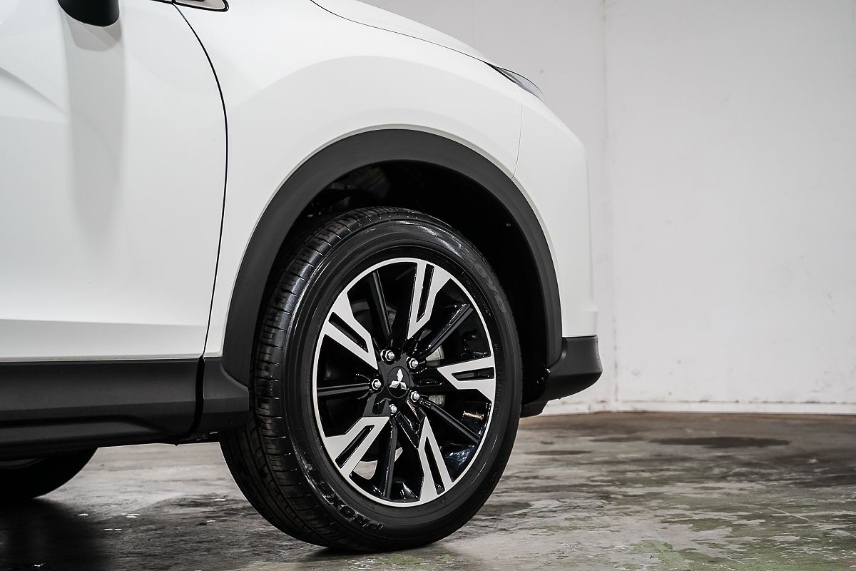 2024 Mitsubishi Eclipse Cross LS YB