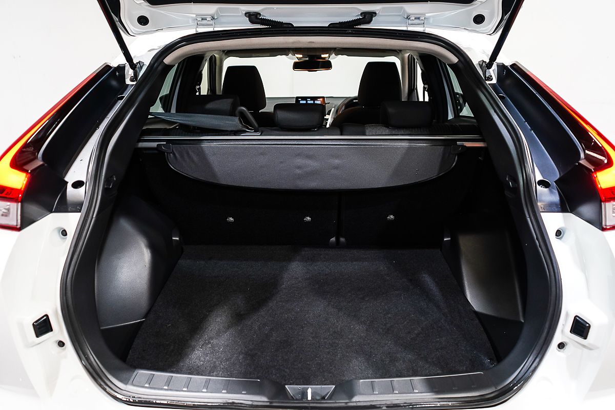 2024 Mitsubishi Eclipse Cross LS YB