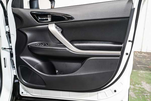 2024 Mitsubishi Eclipse Cross LS YB