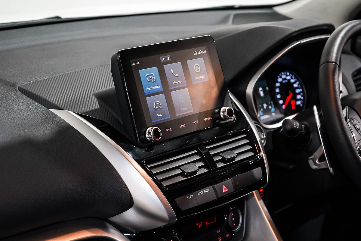 2024 Mitsubishi Eclipse Cross LS YB