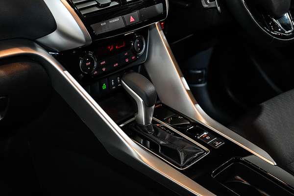 2024 Mitsubishi Eclipse Cross LS YB