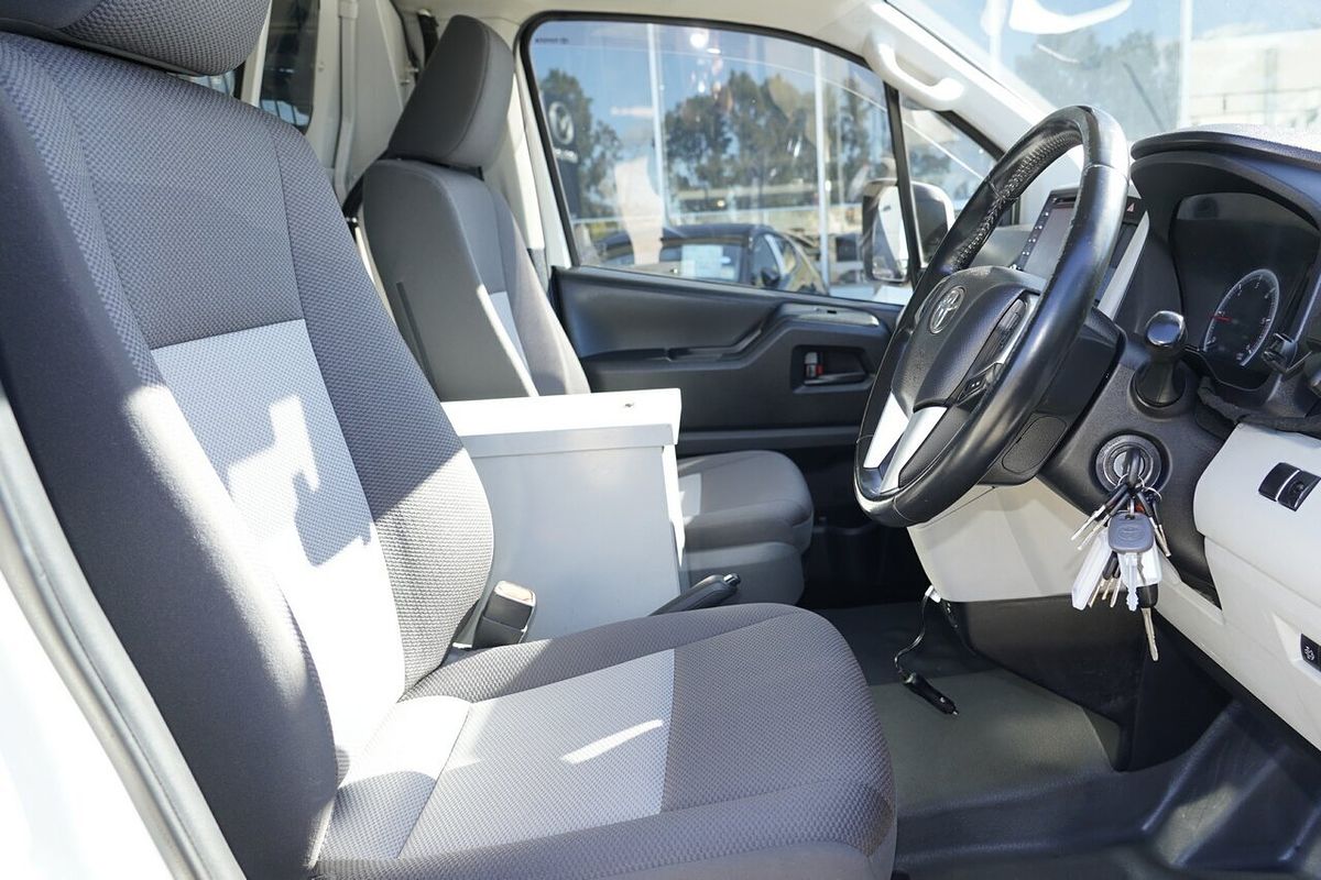 2019 Toyota Hiace GDH300R LWB