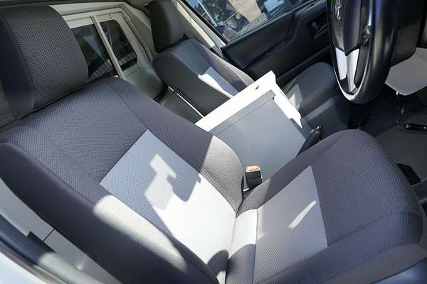 2019 Toyota Hiace GDH300R LWB