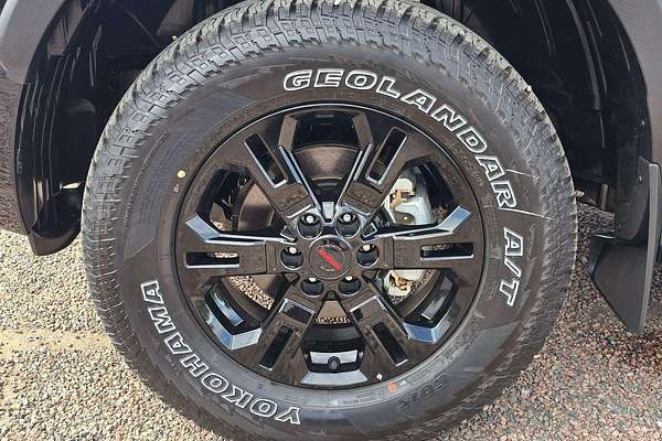 2025 Nissan Navara PRO-4X D23 4X4