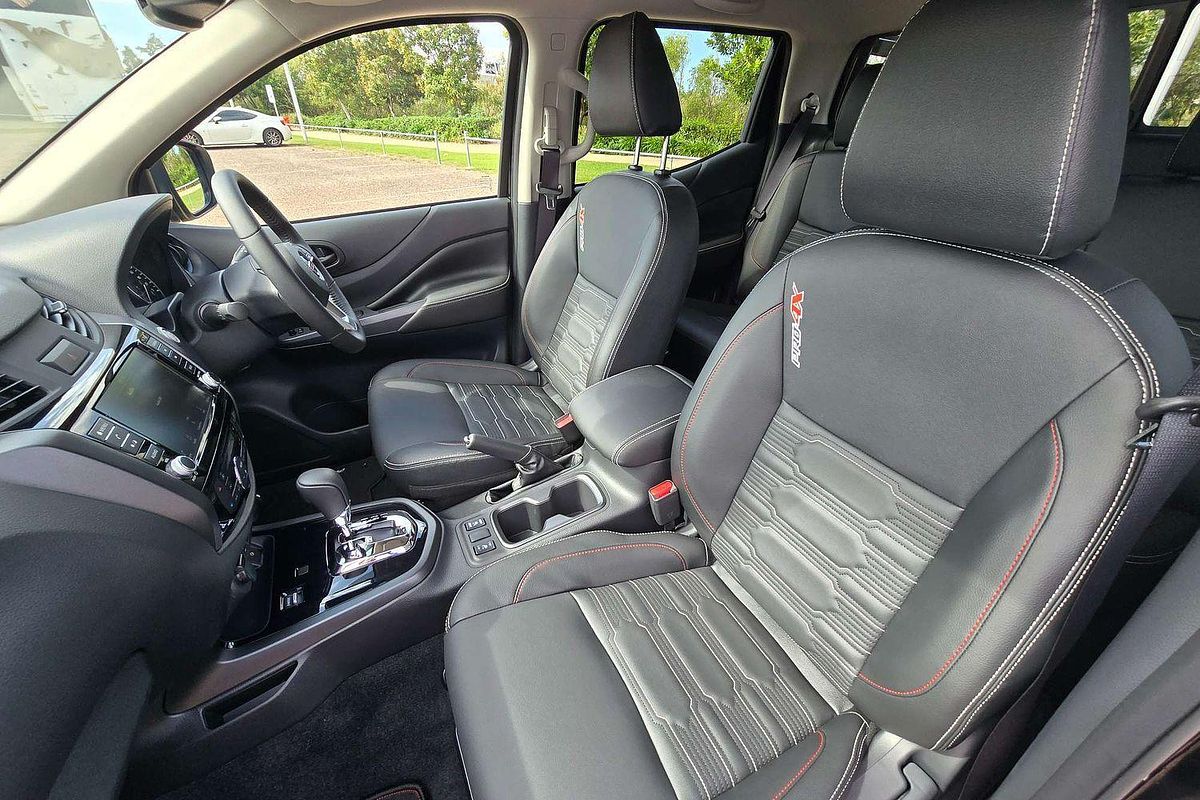 2025 Nissan Navara PRO-4X D23 4X4