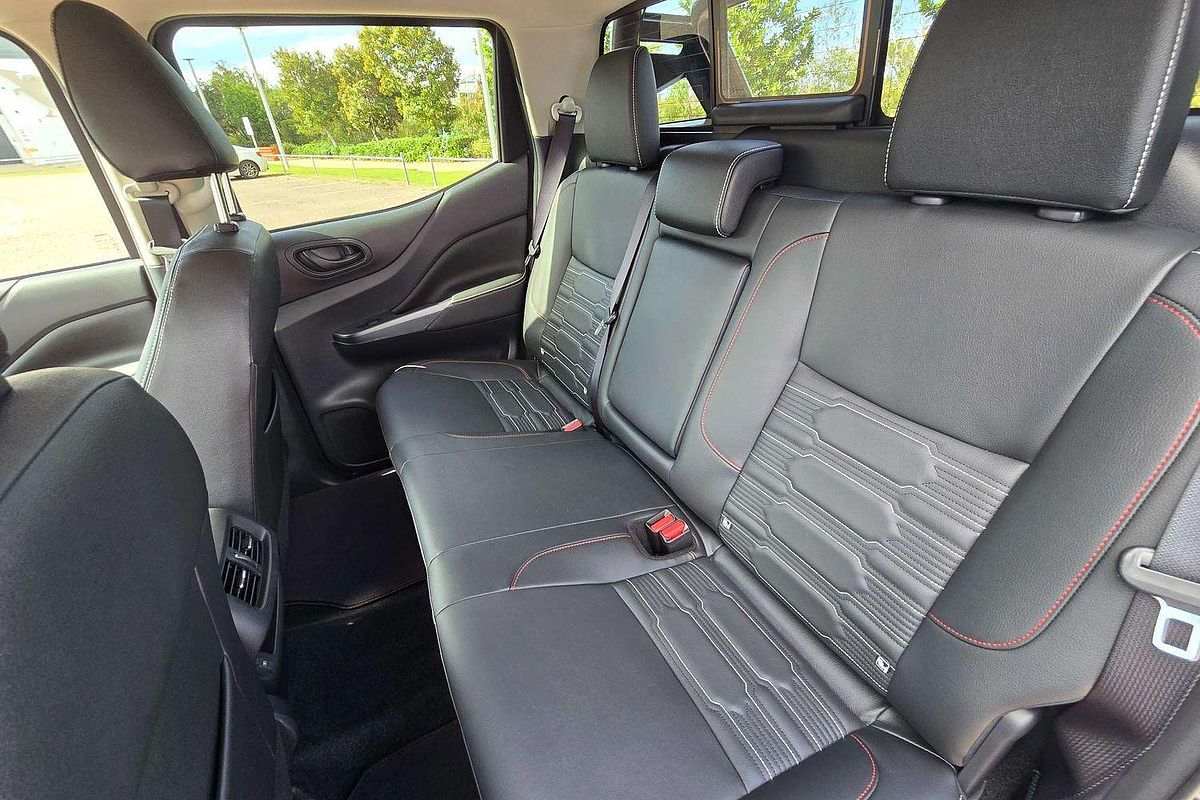 2025 Nissan Navara PRO-4X D23 4X4