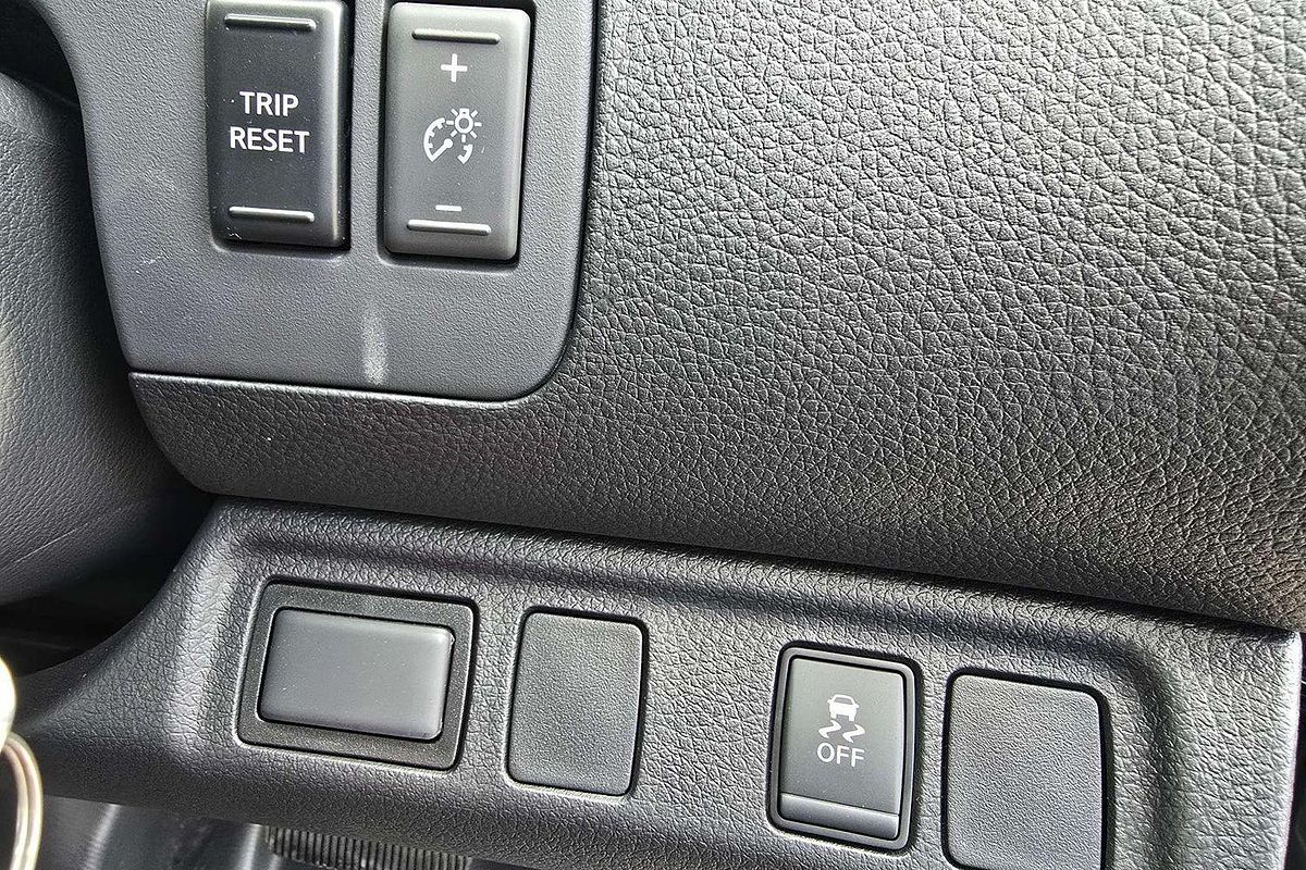 2024 Nissan Navara SL D23 4X4