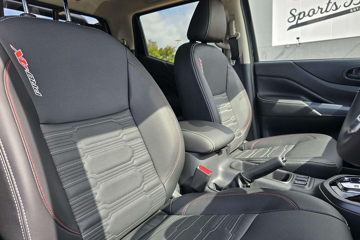 2025 Nissan Navara PRO-4X D23 4X4