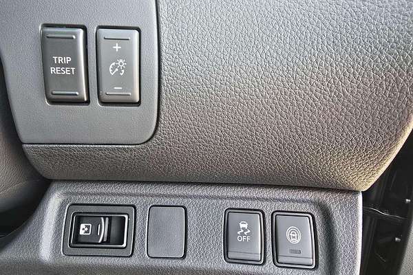 2025 Nissan Navara PRO-4X D23 4X4
