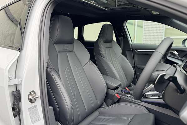 2025 Audi A3 35 TFSI S line GY