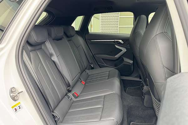 2025 Audi A3 35 TFSI S line GY