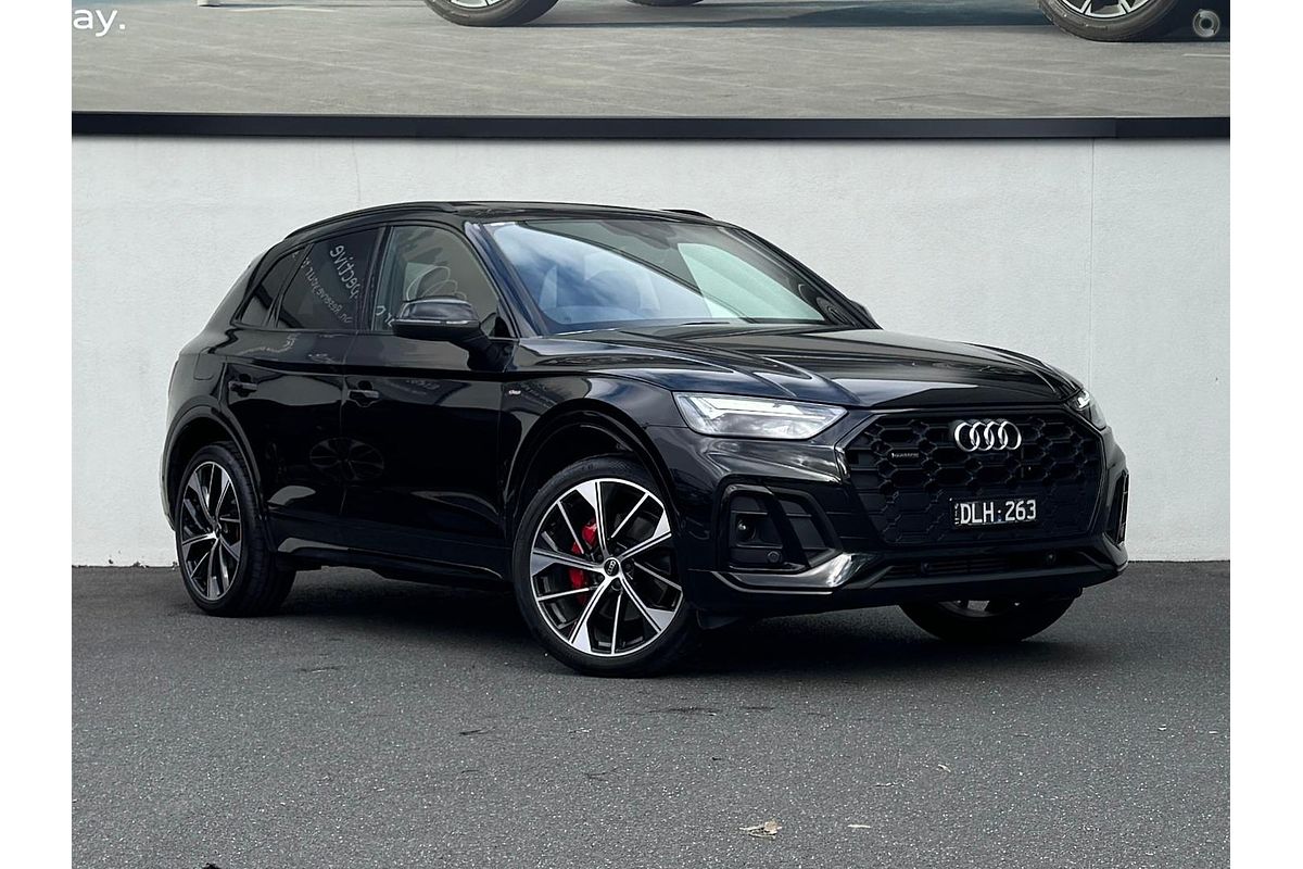 2024 Audi Q5 55 TFSI e S line FY