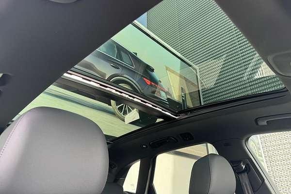 2024 Audi Q5 55 TFSI e S line FY
