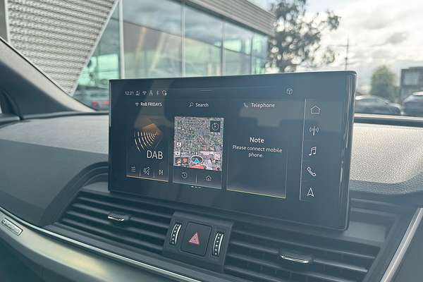 2024 Audi Q5 55 TFSI e S line FY
