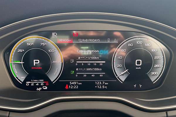 2024 Audi Q5 55 TFSI e S line FY