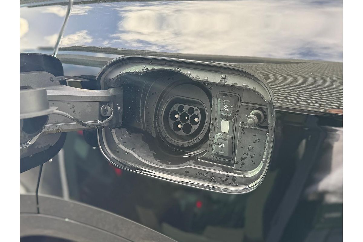 2024 Audi Q5 55 TFSI e S line FY