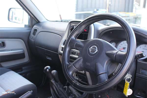 2009 Nissan Navara ST-R D22 4X4