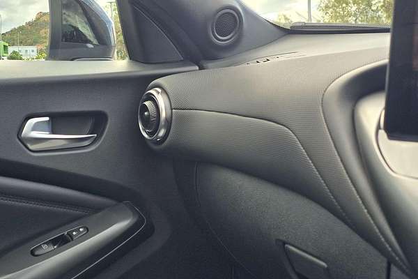 2024 Nissan JUKE ST-L F16