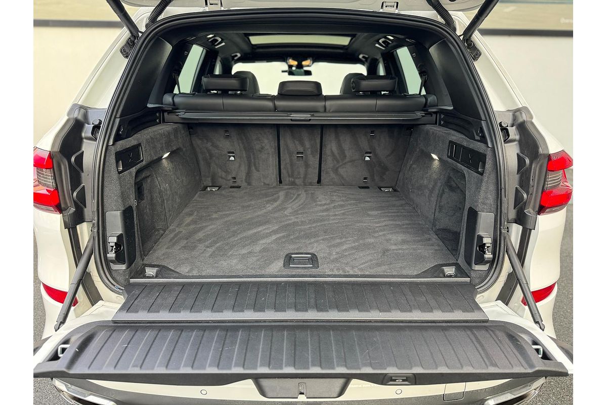 2022 BMW X5 xDrive30d M Sport G05