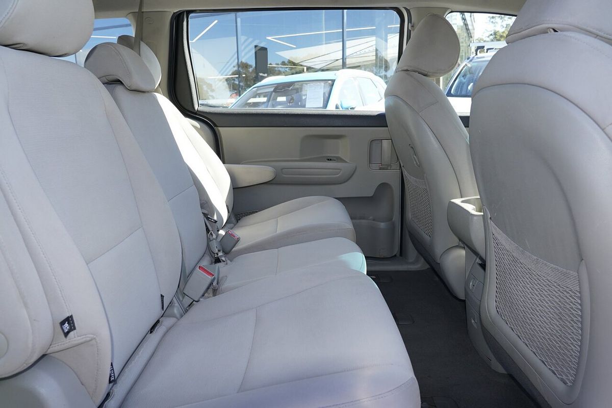2016 Kia Carnival S YP