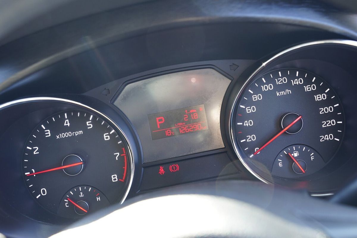 2016 Kia Carnival S YP