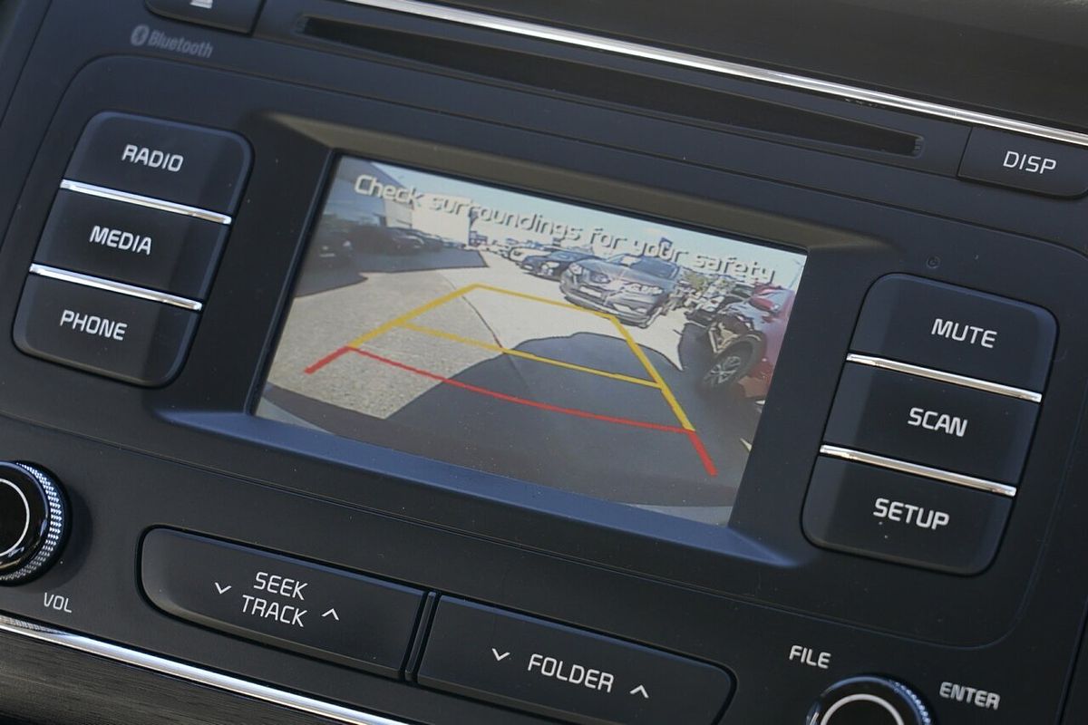 2016 Kia Carnival S YP