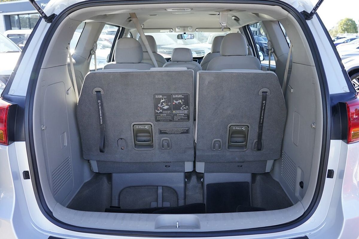 2016 Kia Carnival S YP