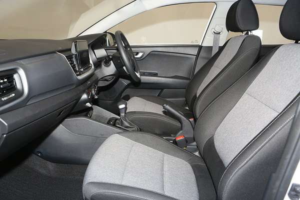2024 Kia Stonic S YB