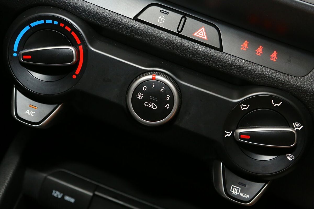 2024 Kia Stonic S YB